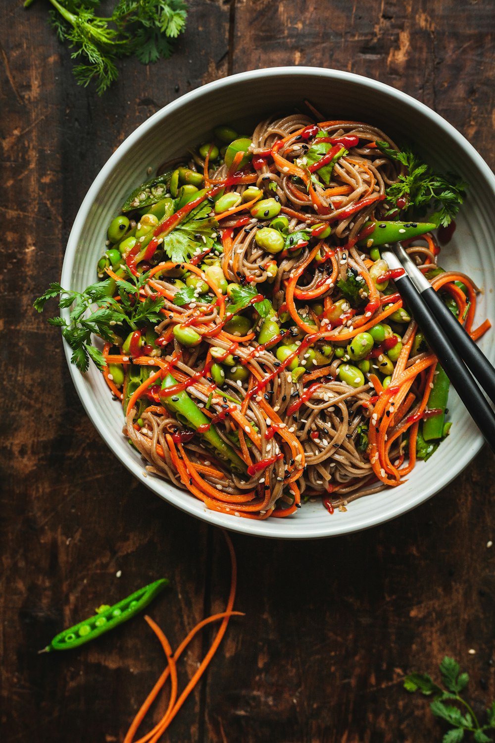 cooked noodles with vegetables