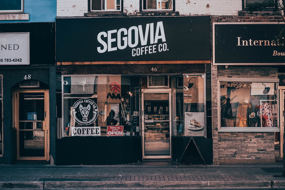 Segovia Coffee Co. Schild