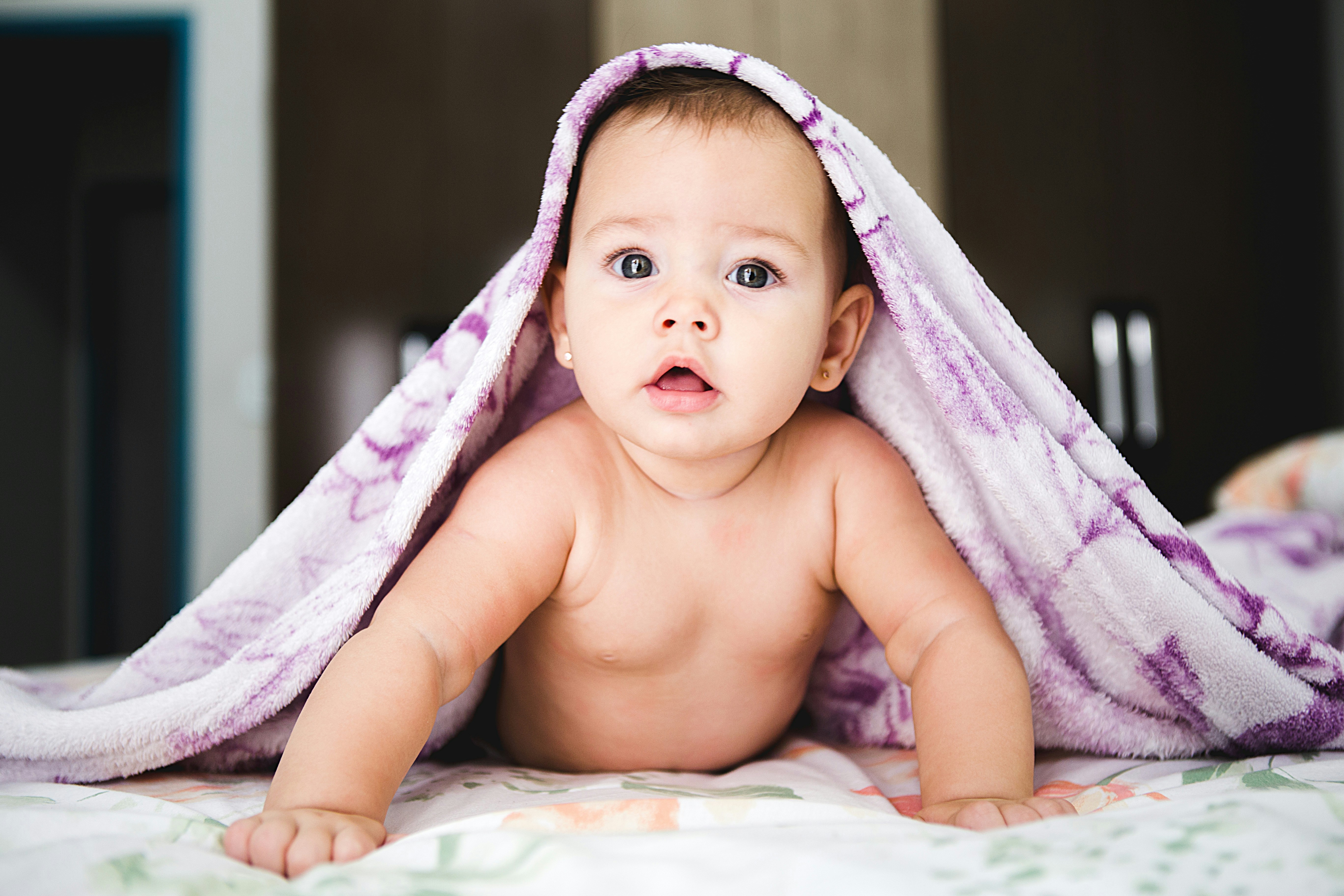 great photo recipe,how to photograph baby under purple blanket