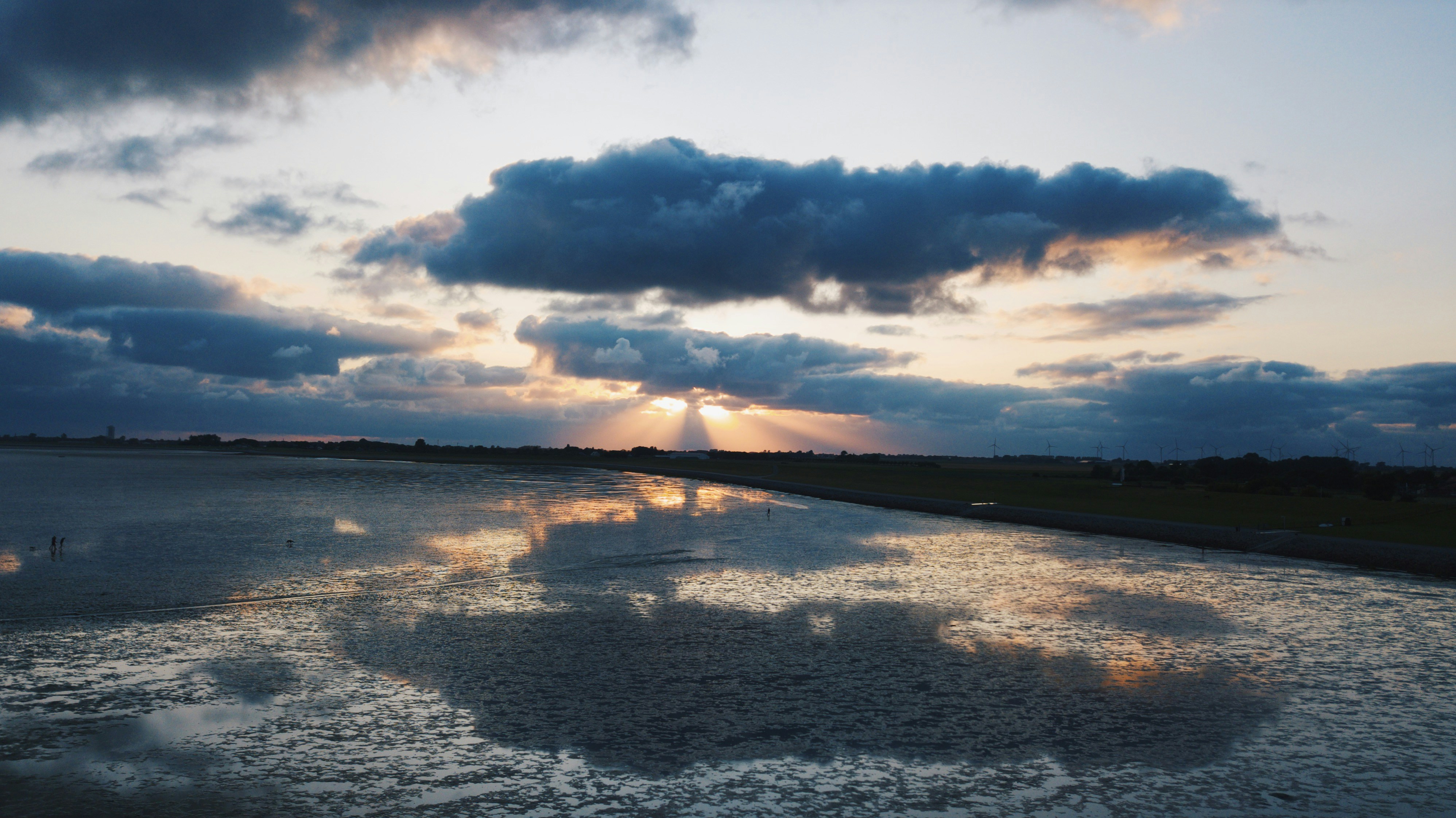 calm body of water during daytime