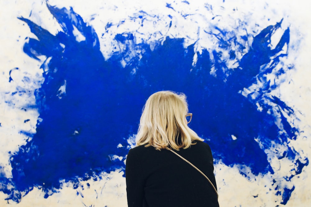 Girl Painting Pictures Download Free Images On Unsplash