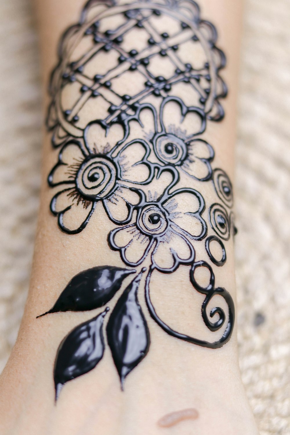 floral henna tattoo