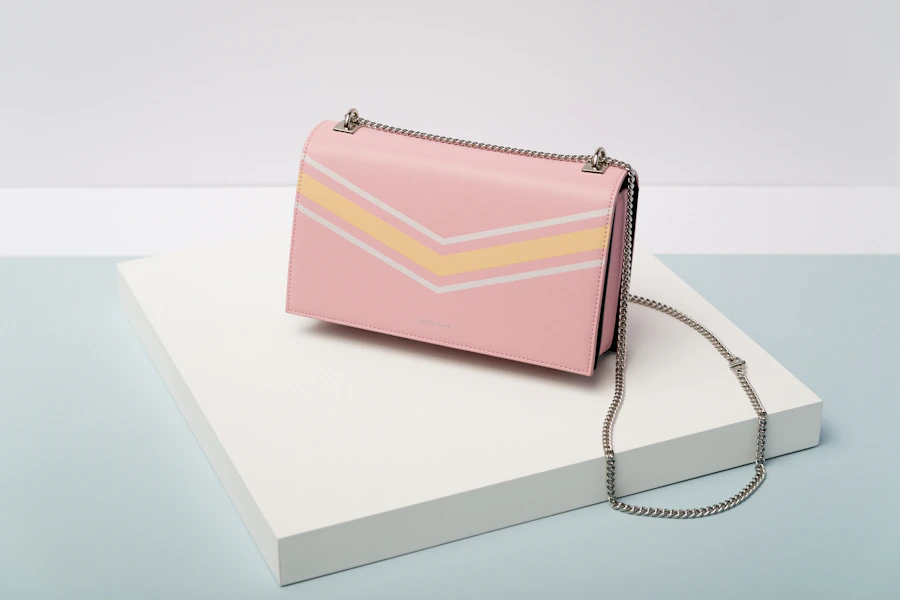 Clutch de piel negro