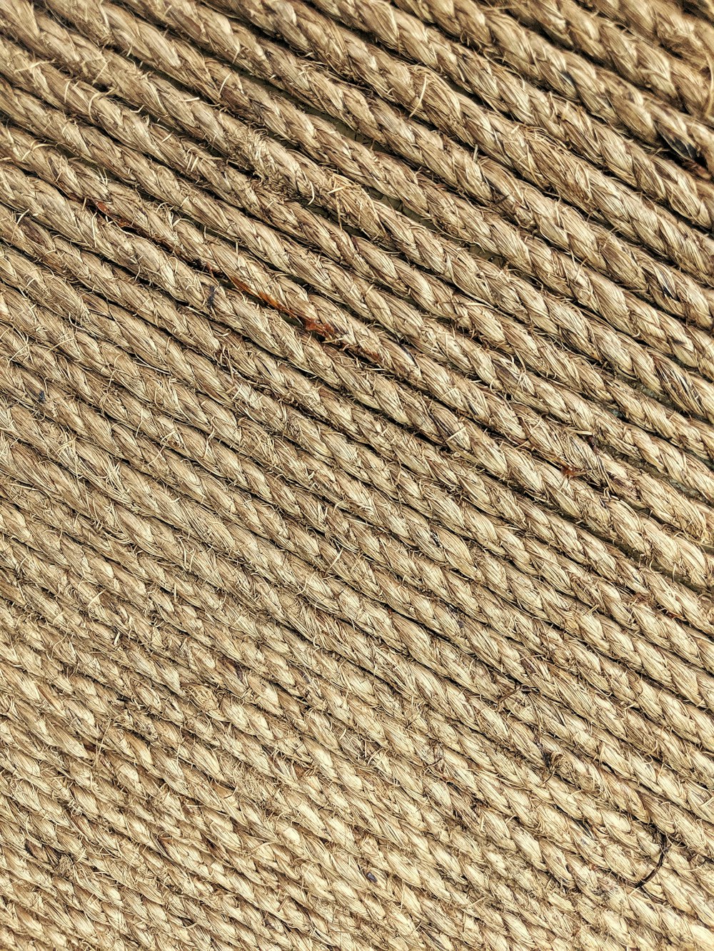 tapis en osier marron