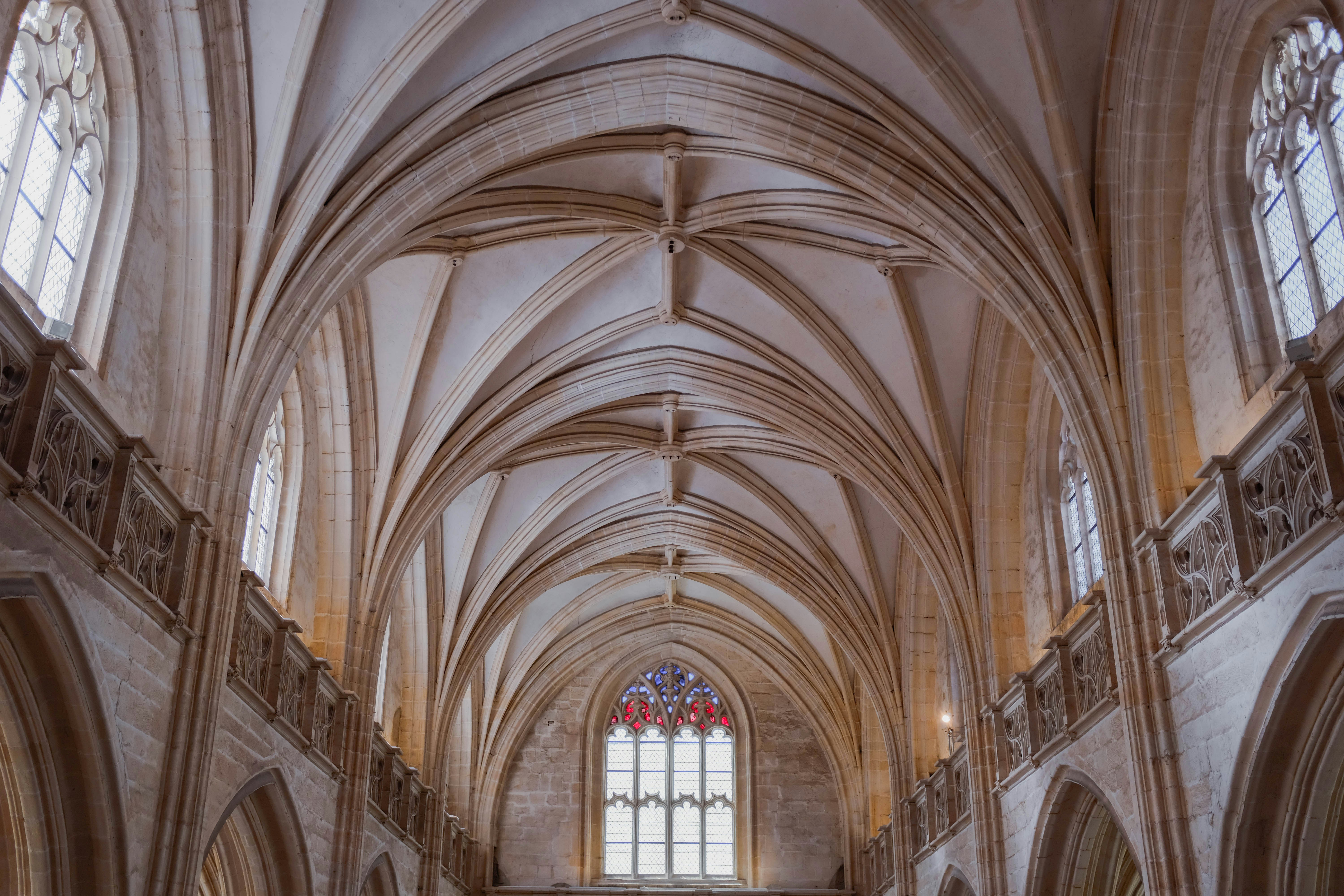 Photo by adrienolichon