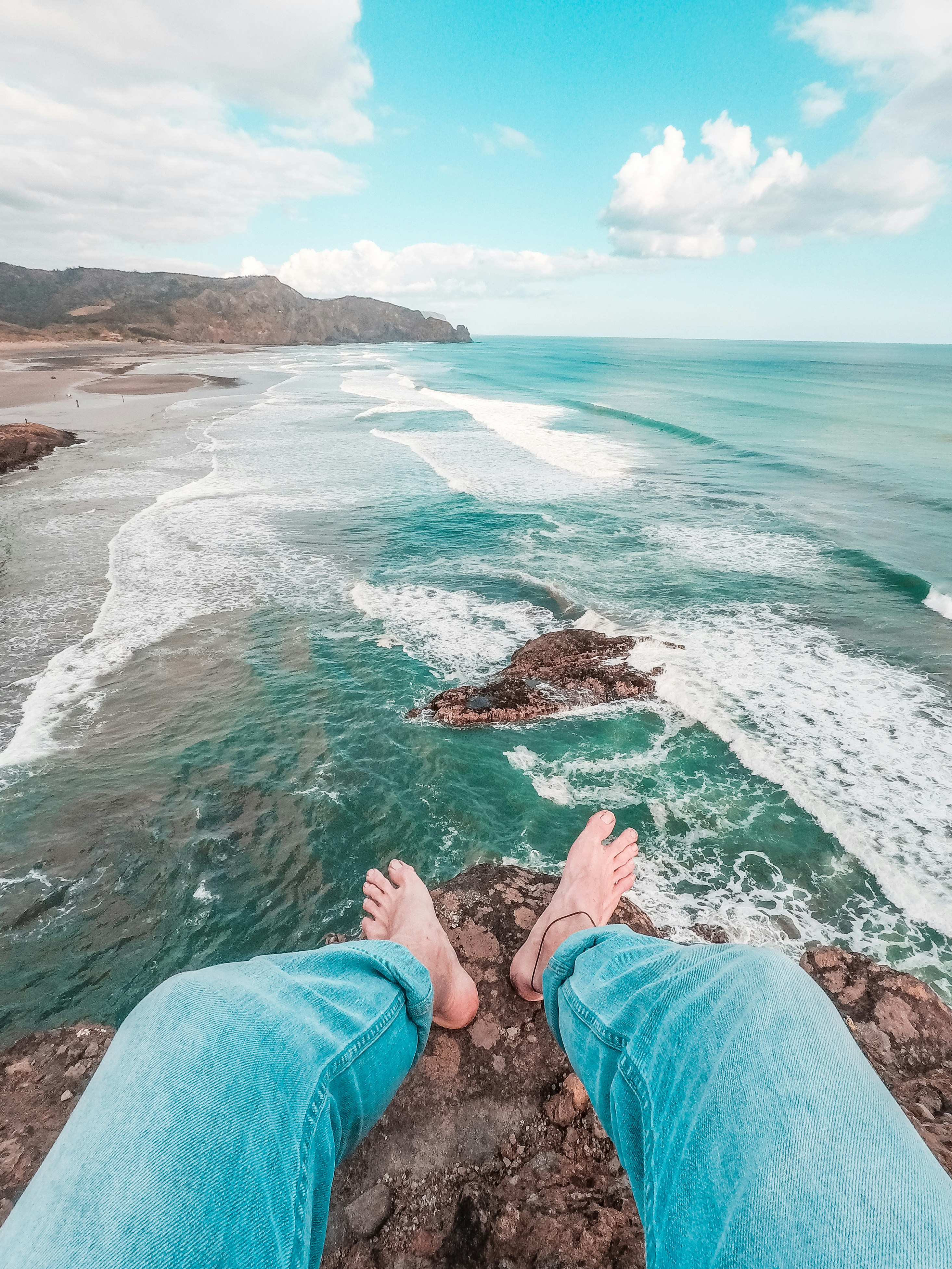 Choose from a curated selection of ocean wallpapers for your mobile and desktop screens. Always free on Unsplash.