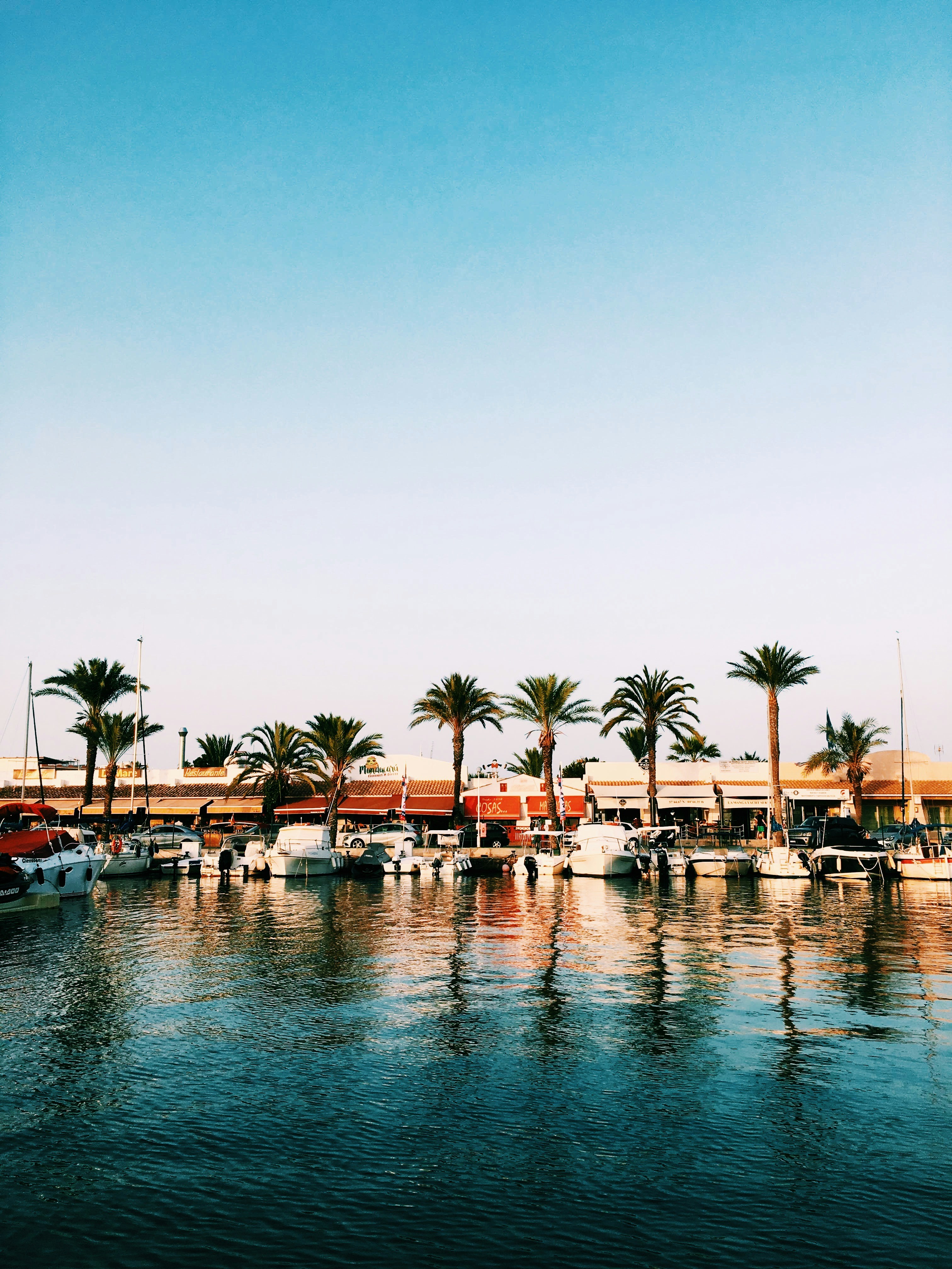 Photo by aanasanjuan