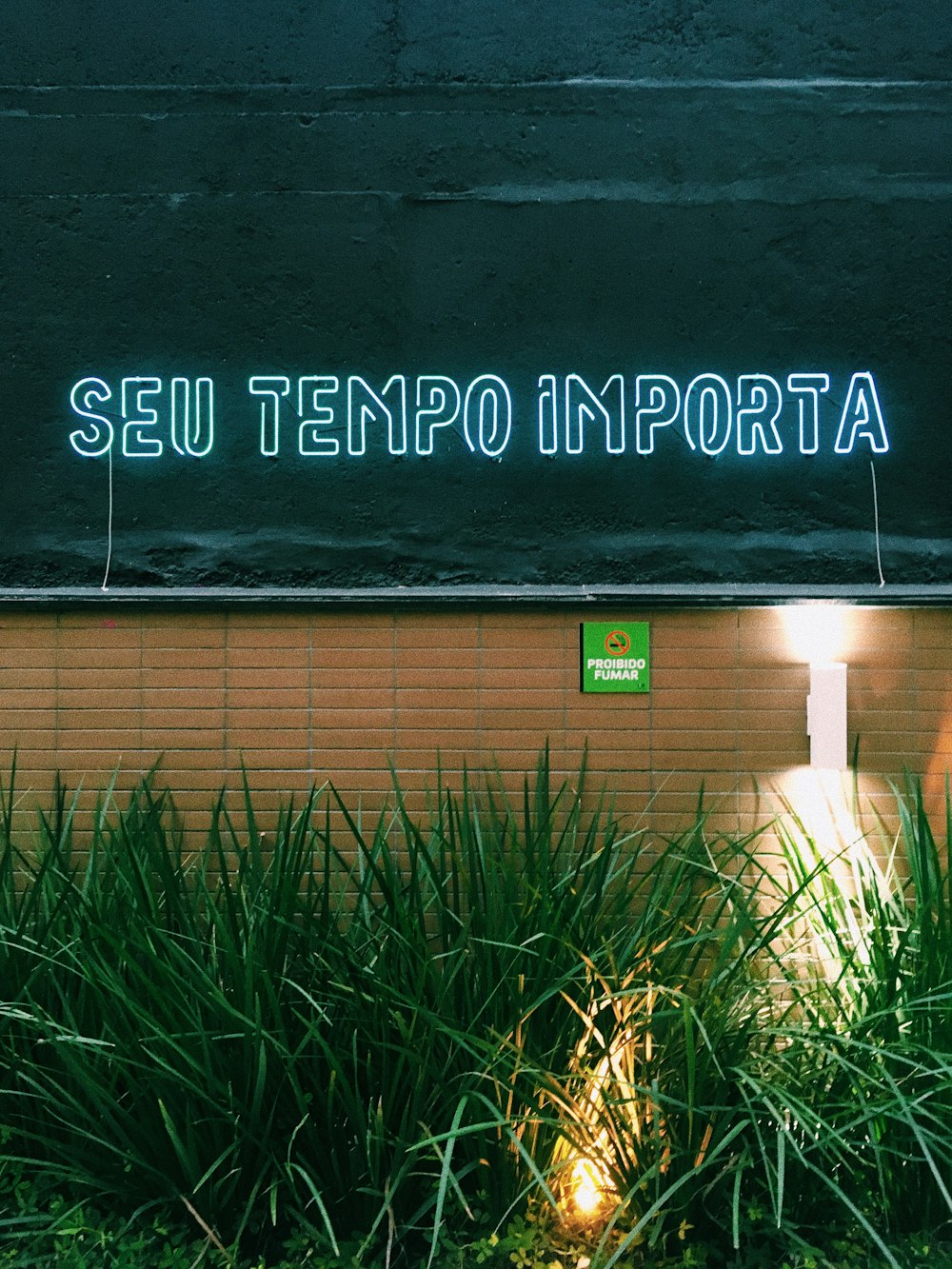 Seu Tempo Importa signage