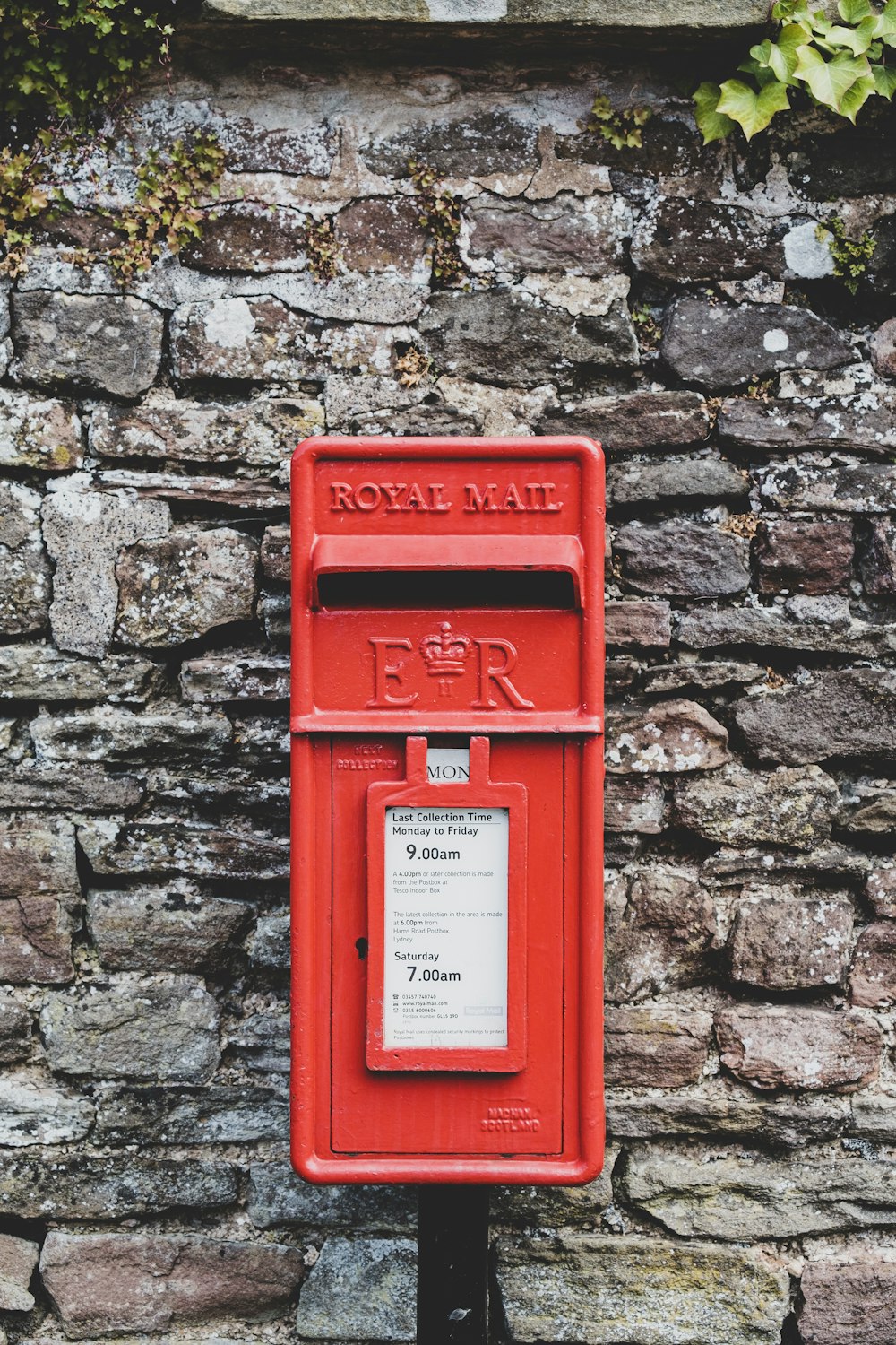 red mail box