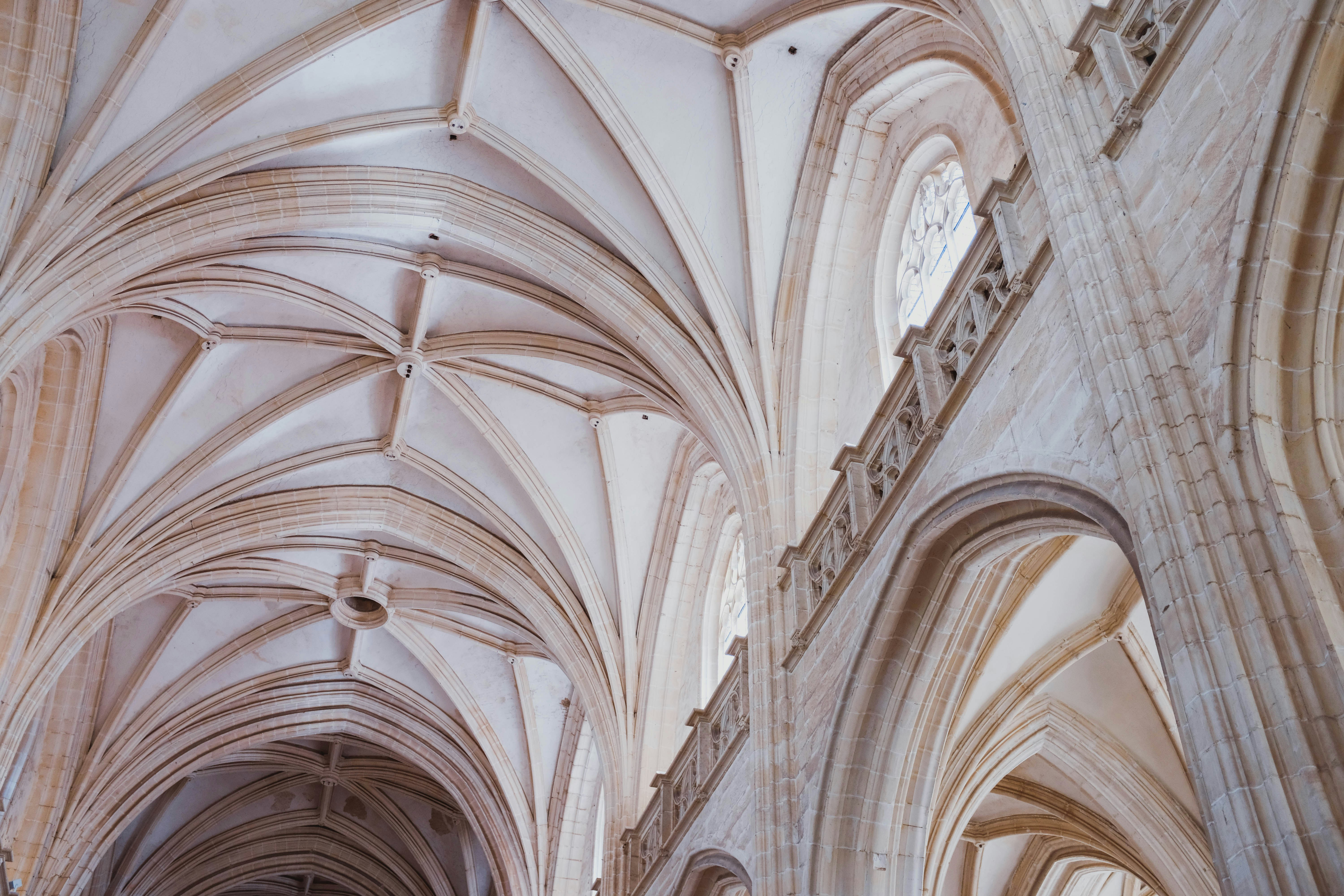 Photo by adrienolichon