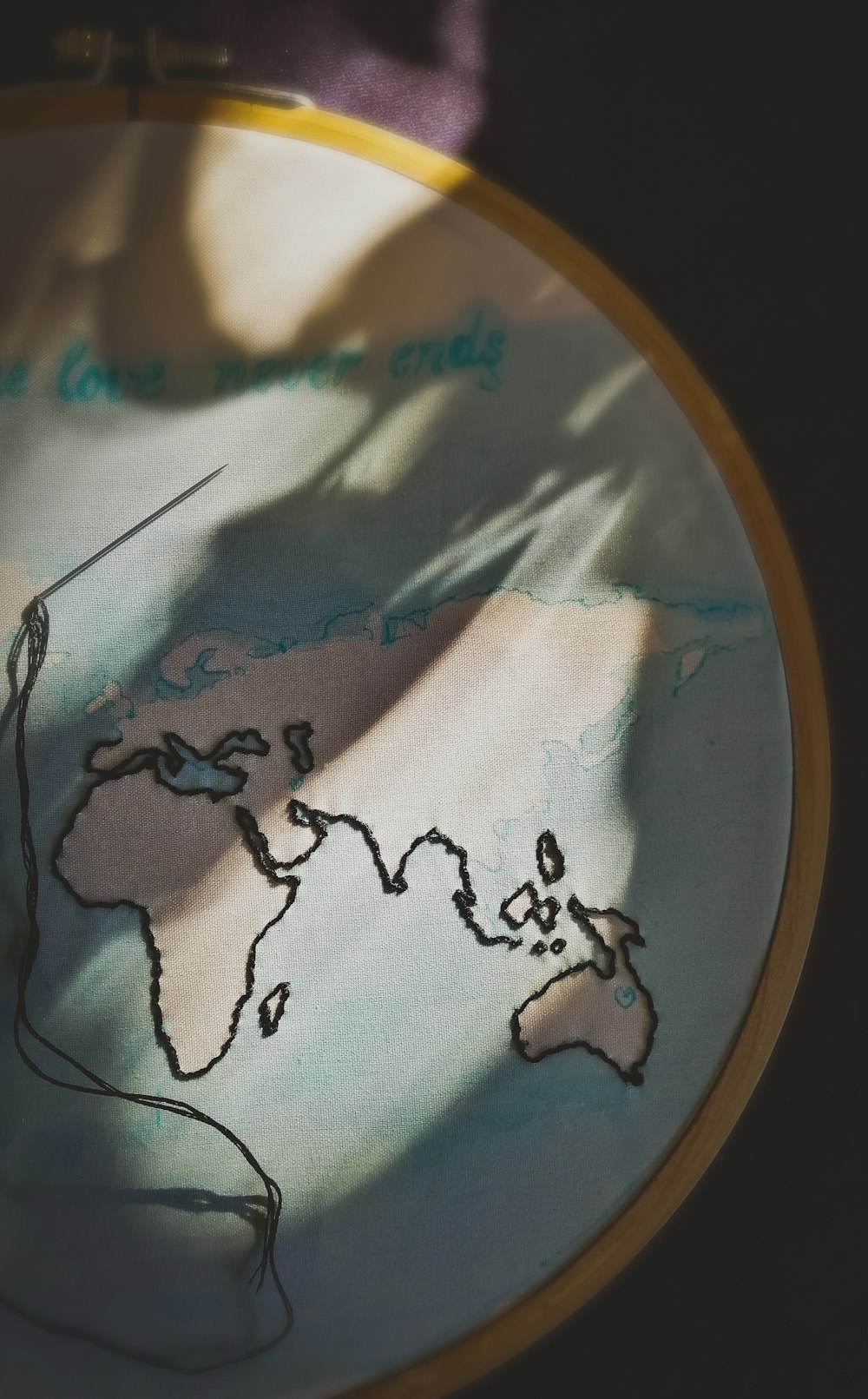 a plate with a drawing of the world on it