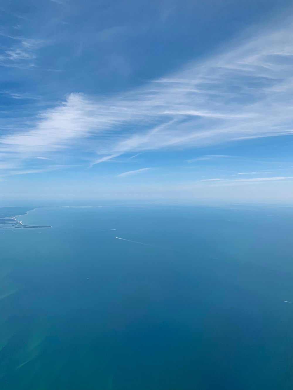 aerial photography of blue sea