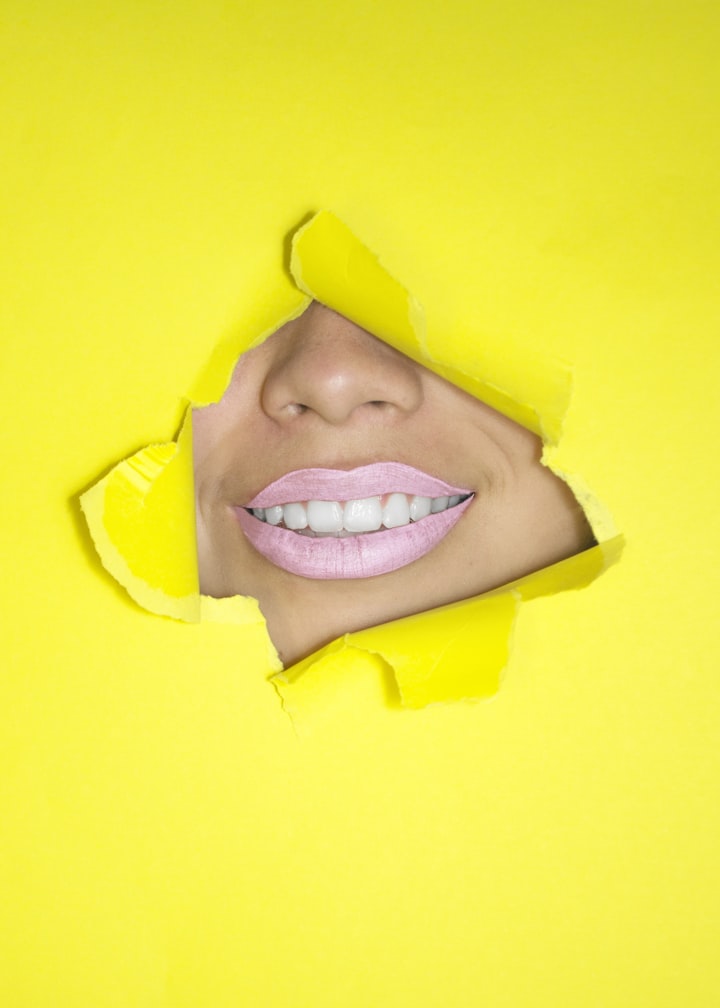 Get Ready for Your Close-Up: The Ultimate Guide to Teeth Whitening!