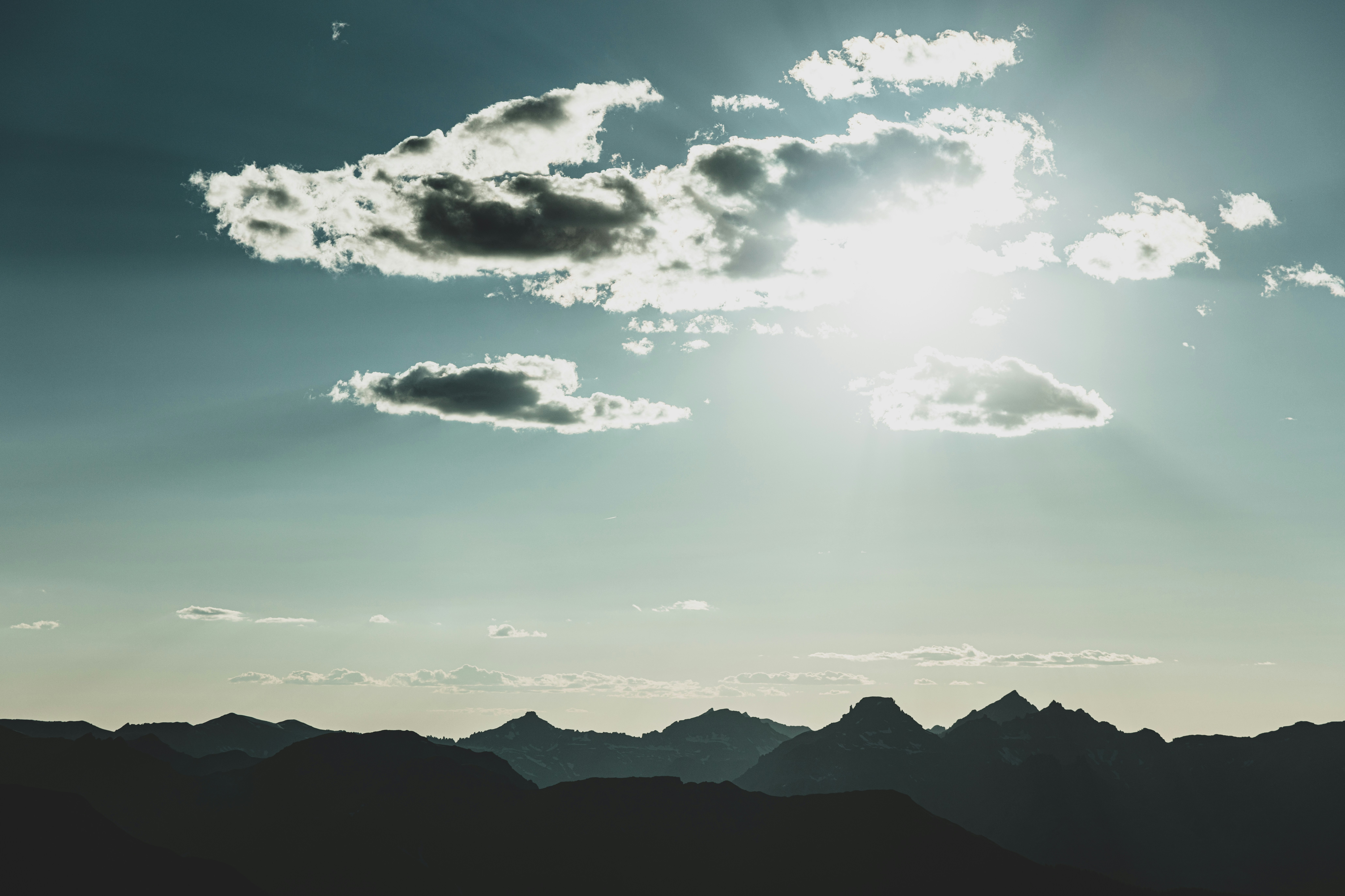 Photo by worldsbetweenlines