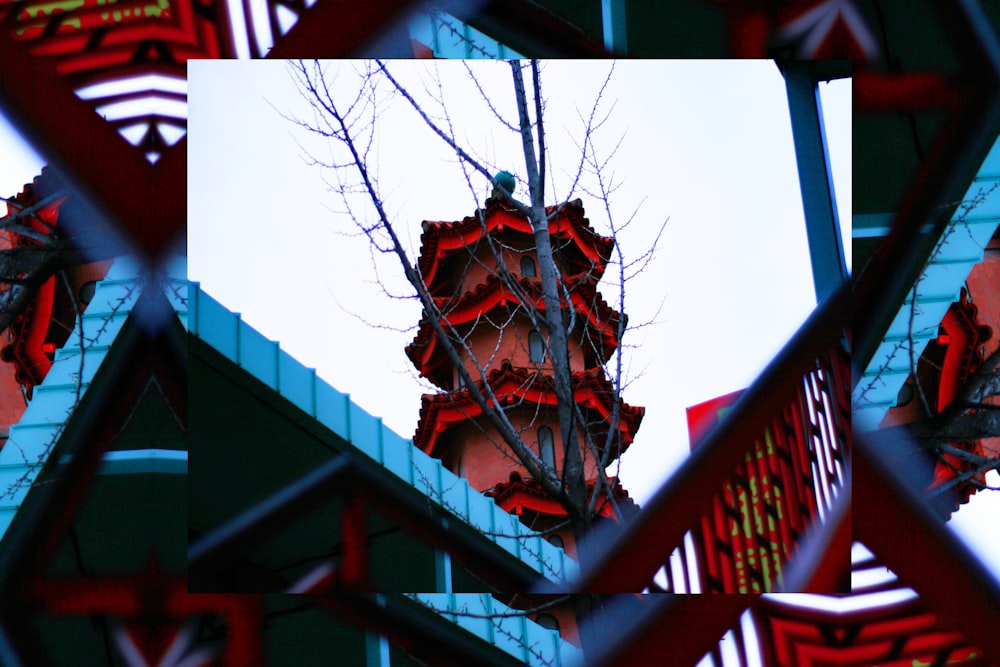 red Chinese tower photo