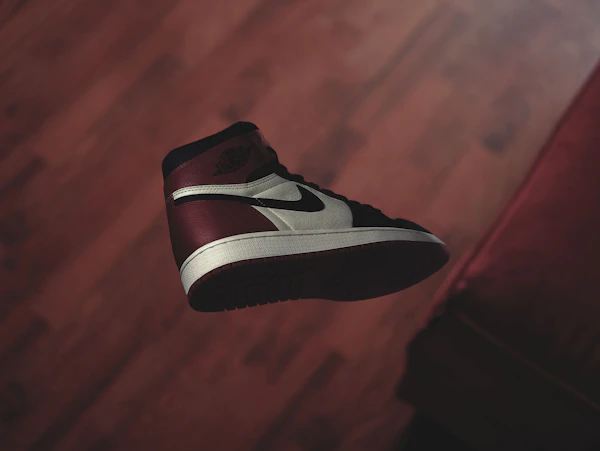 Air Jordan 1 Retro High OG "Bred"