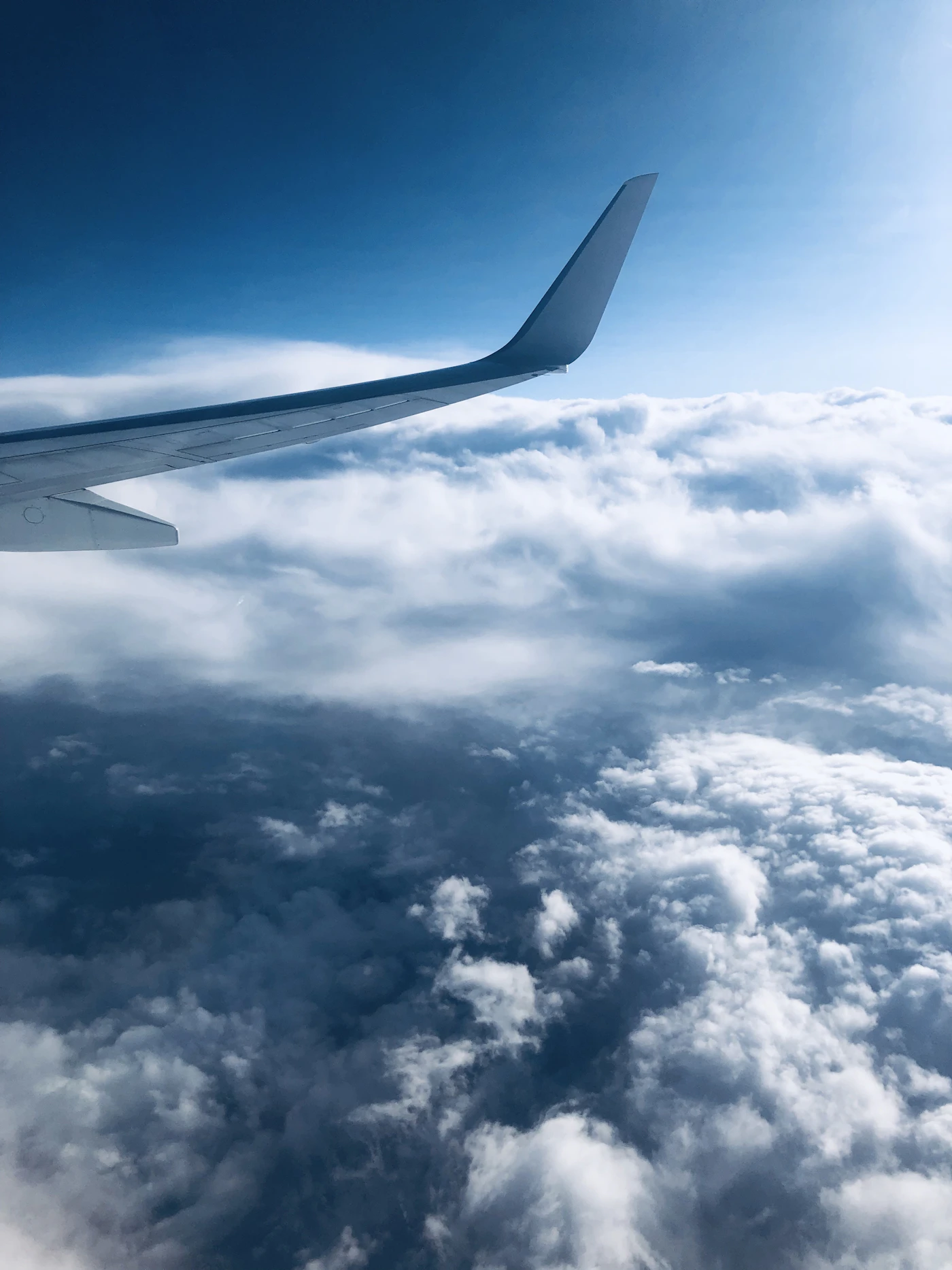 Low cost flights from London to Europe airplane view - Photo from Unsplash