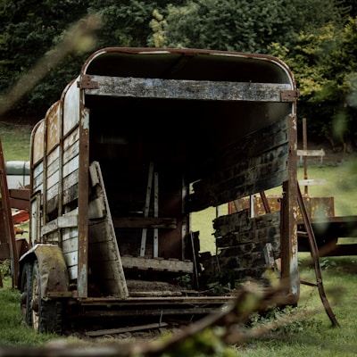 gray metal trailer at daytime