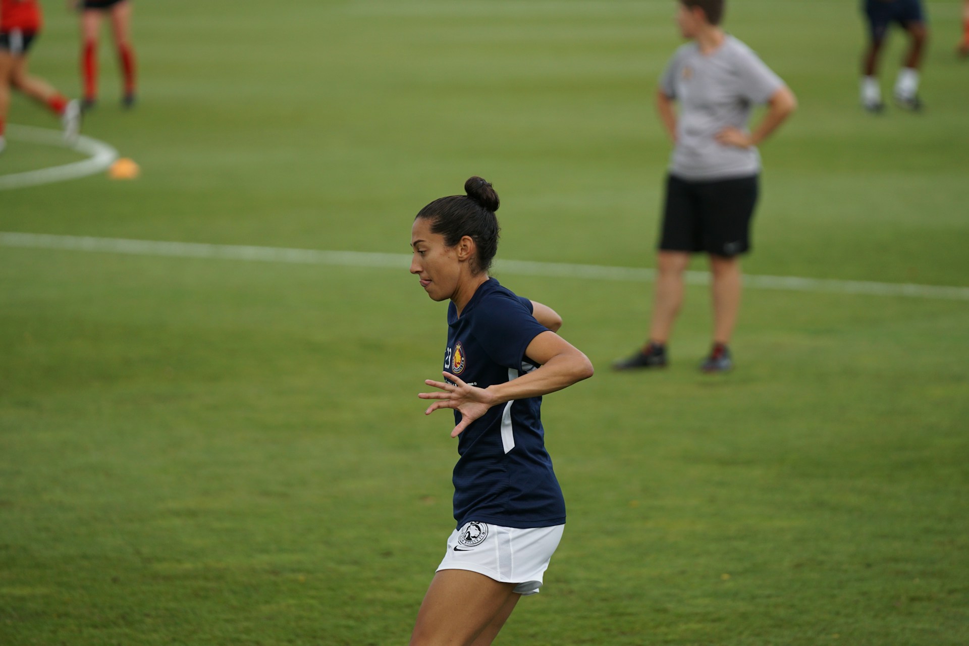 black and white bed linen
