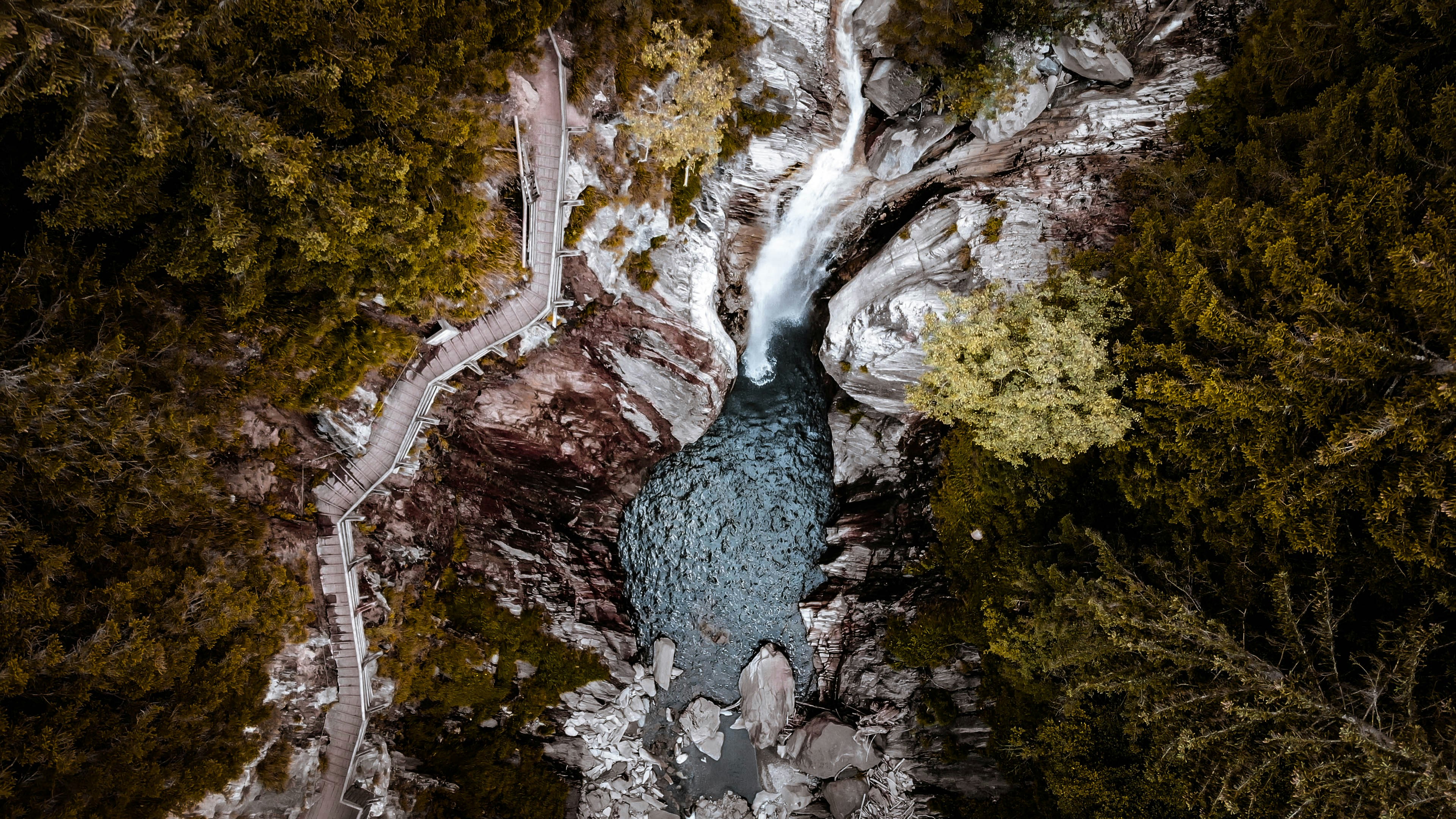 waterfalls during daytime