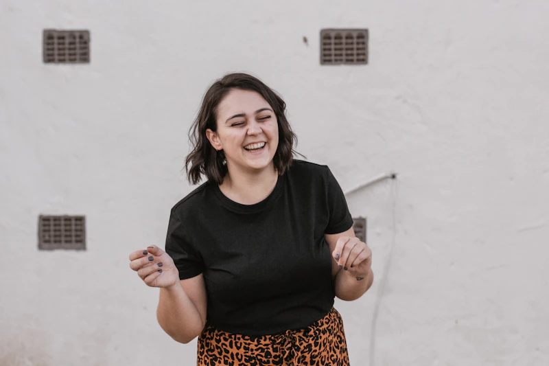 Close-up of BBW woman in black crew-neck shirt