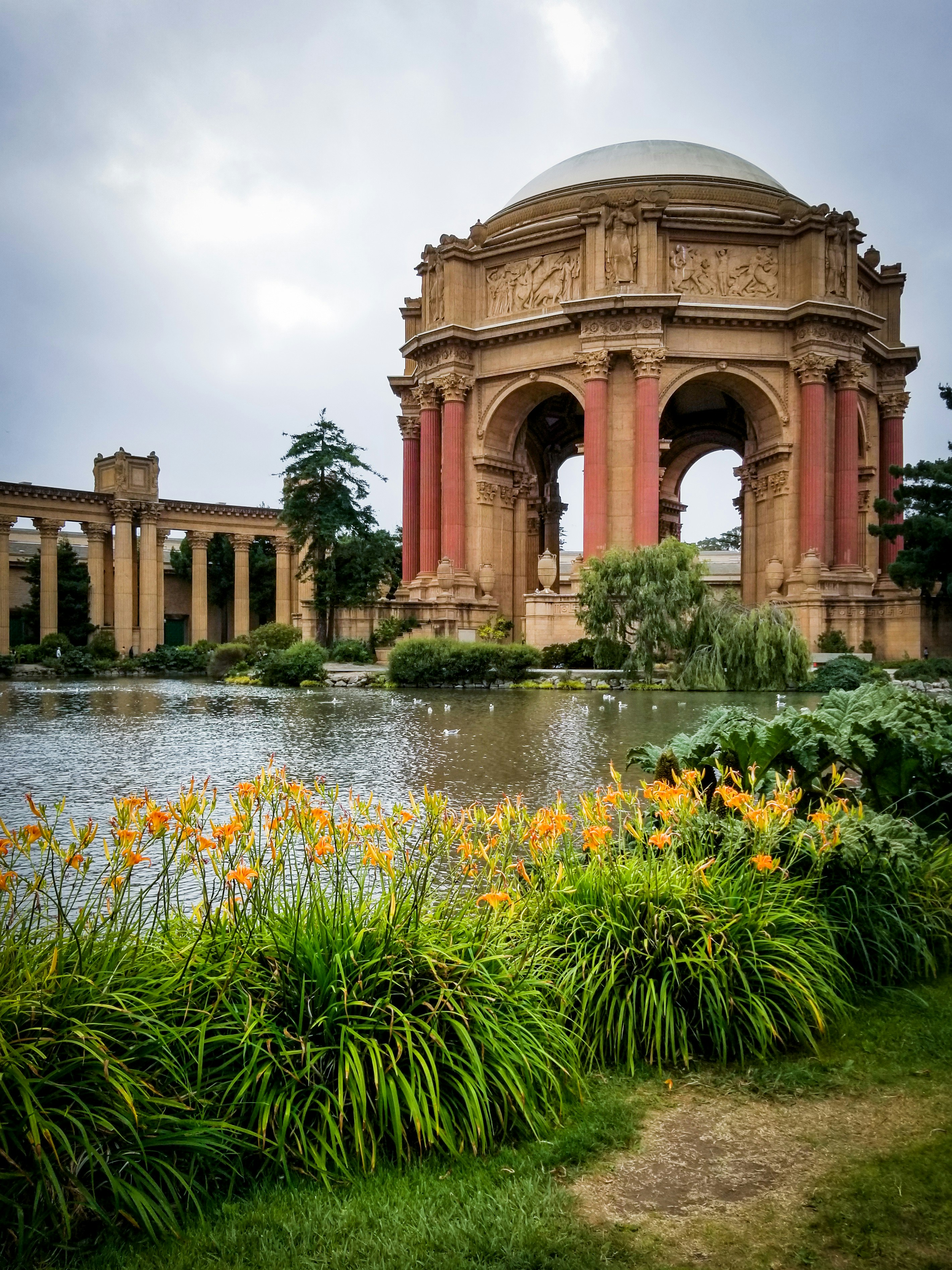 Palace Of Fine Arts Pictures Download Free Images On Unsplash