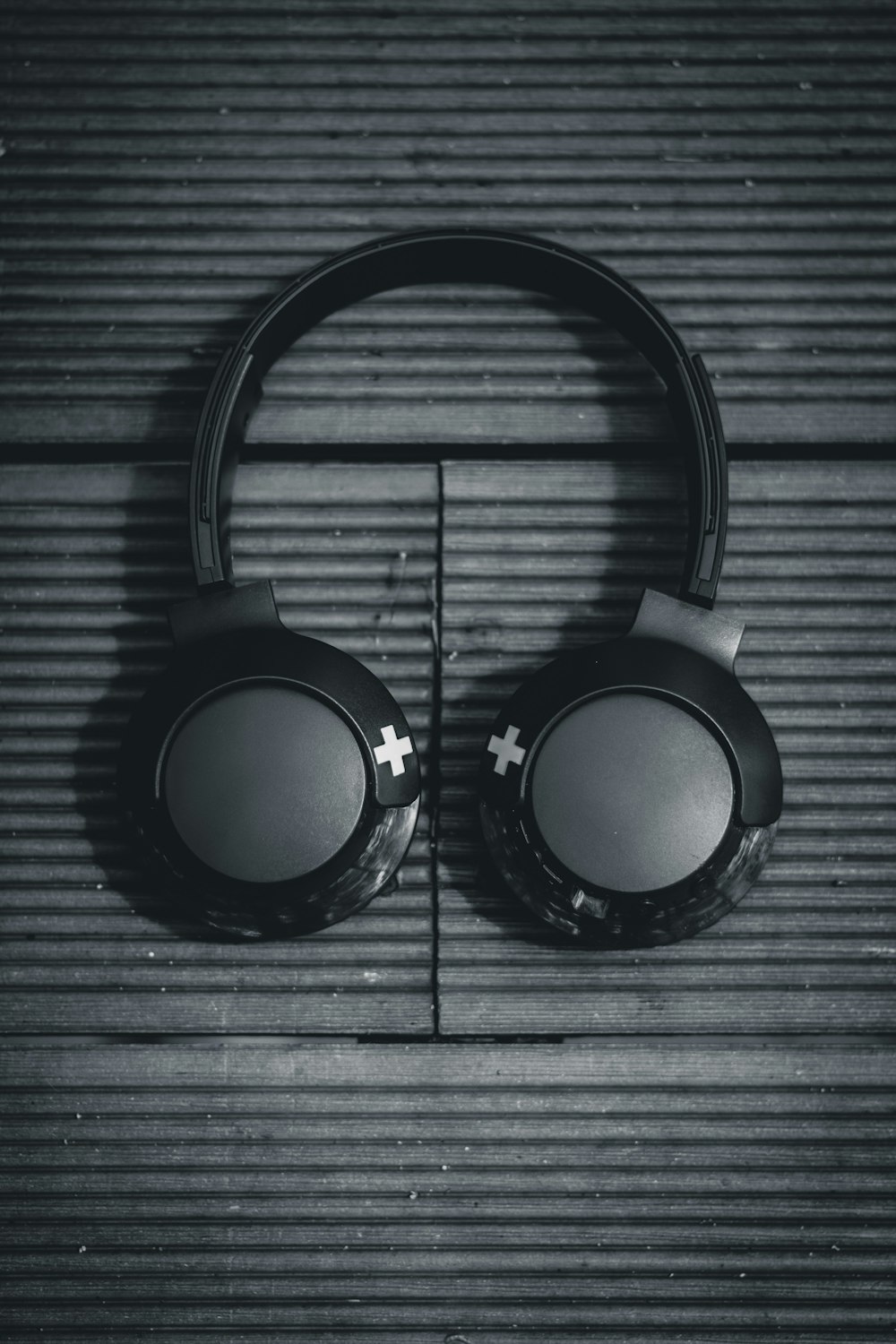 black and gray wireless headphones