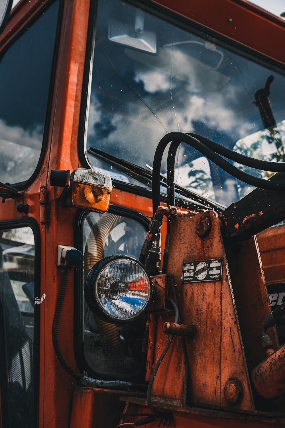 brown truck showing headlight