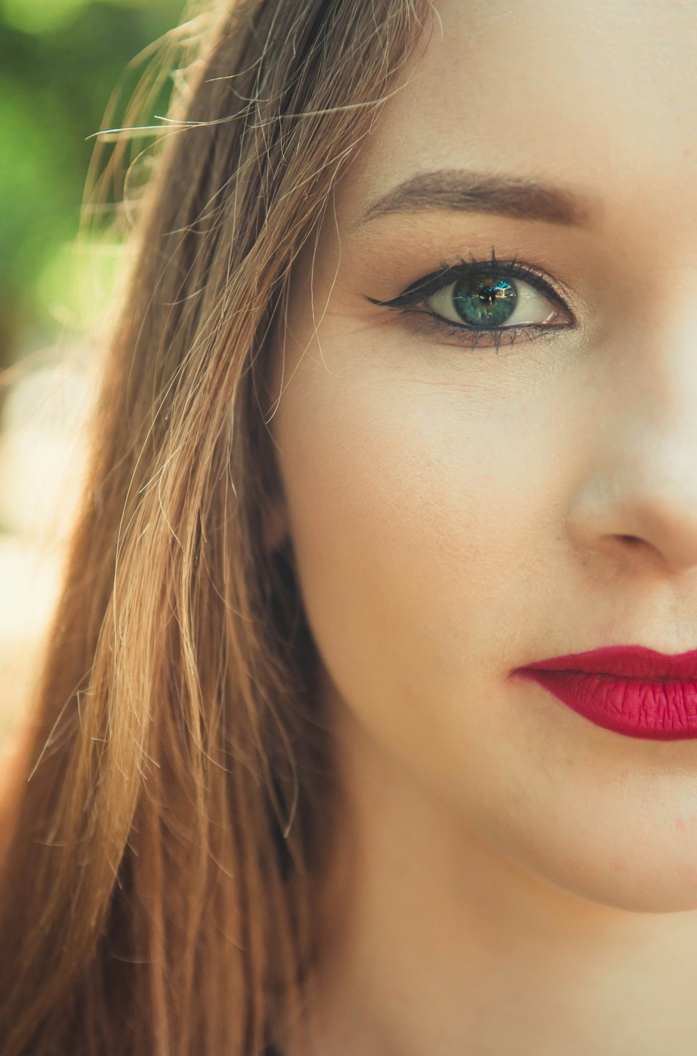 woman with red lipstick