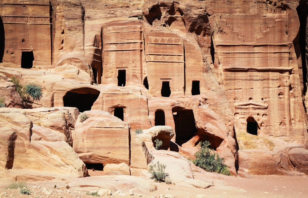 brown rock formations at daytime close-up photography