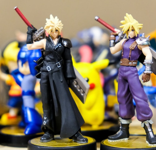 shallow focus photo of Cloud Strife figurine