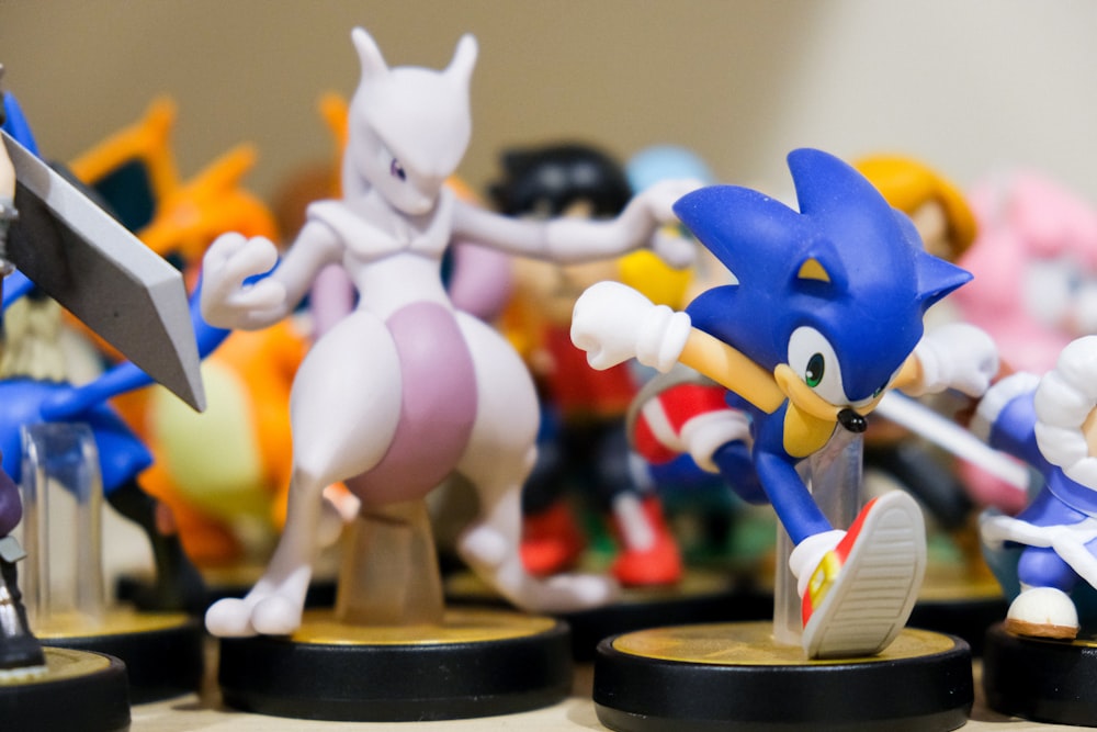 Sonic characters figurine