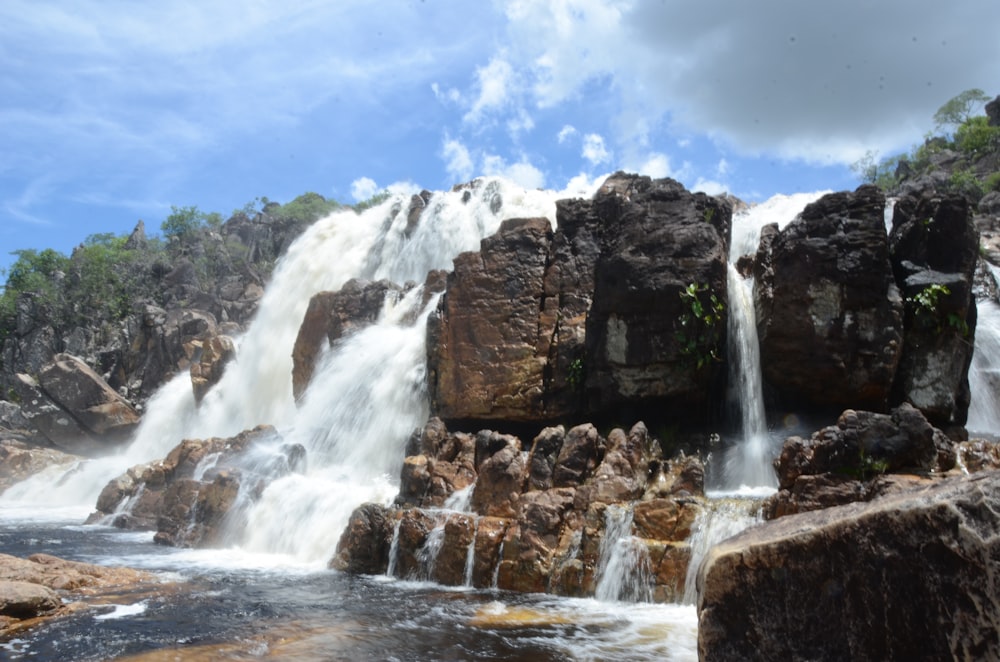 cascate durante il giorno