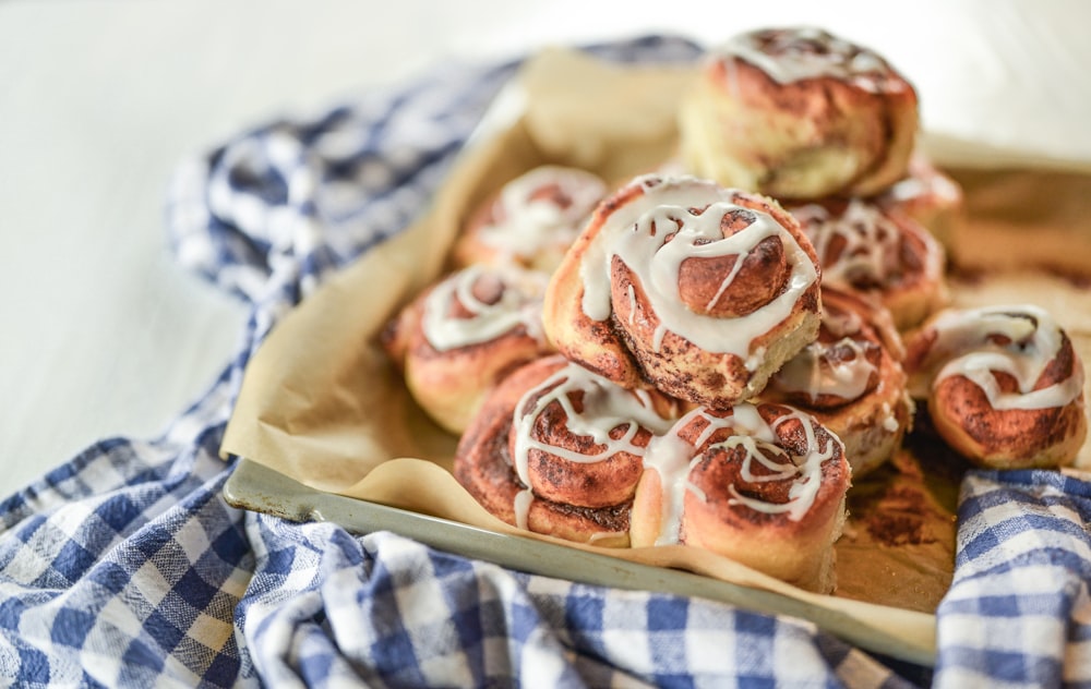 baked bread close-up photography