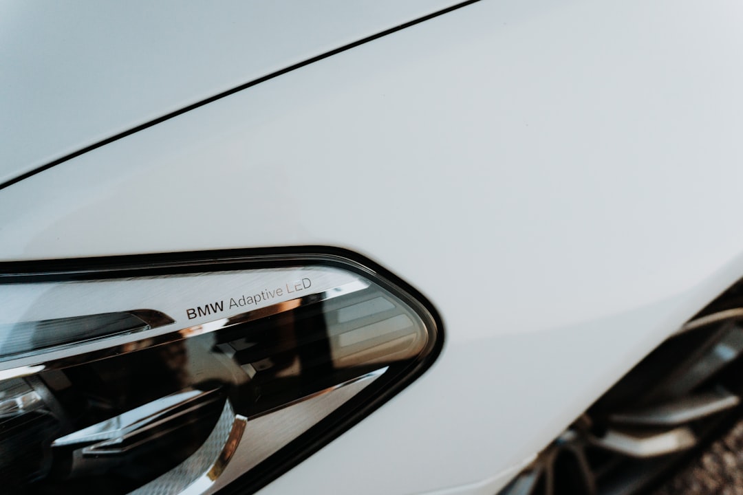 close-up photography of vehicle headlight