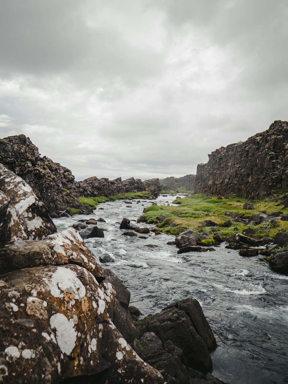 rocks bebside water stream