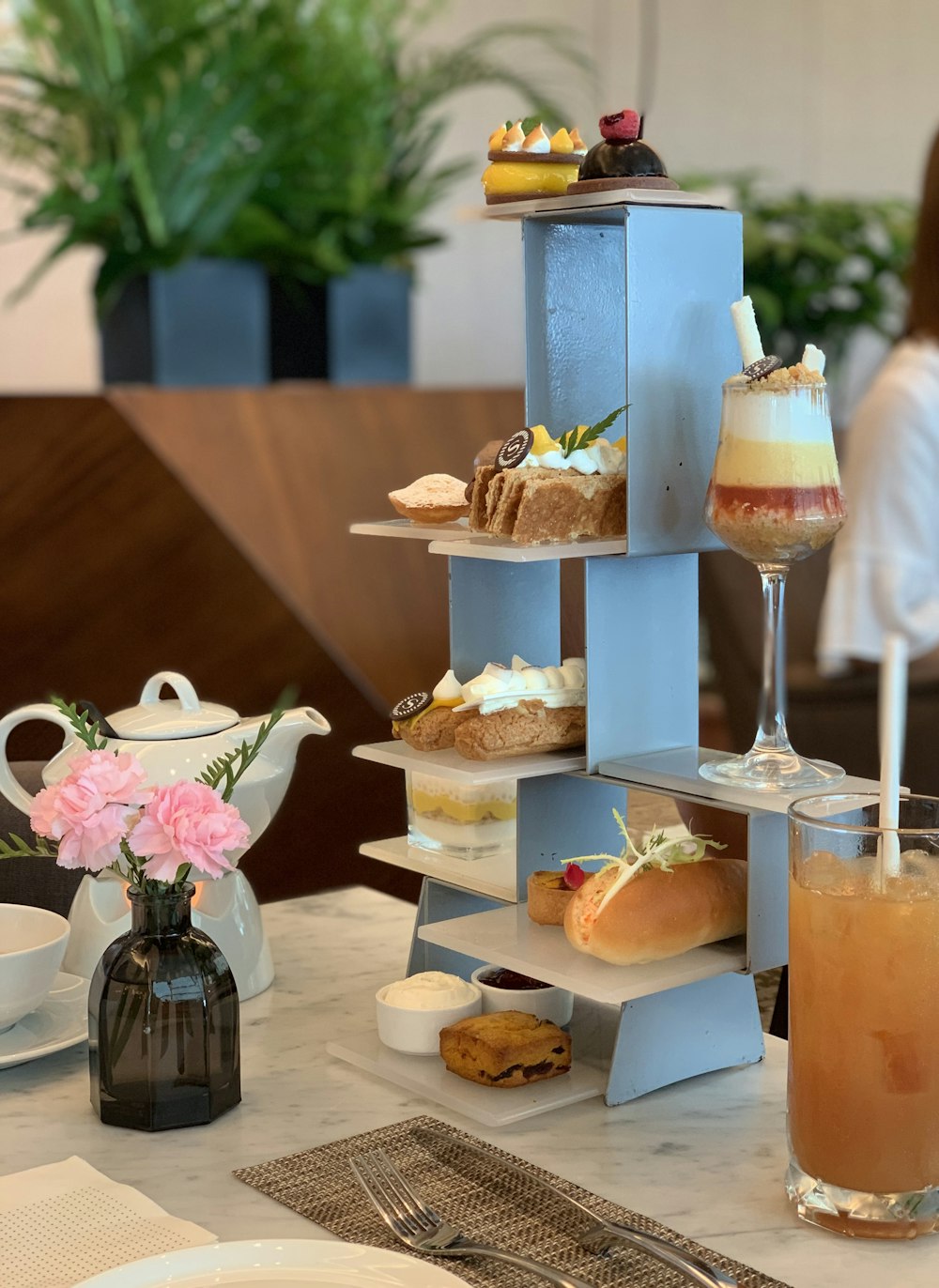 cakes in tray on table