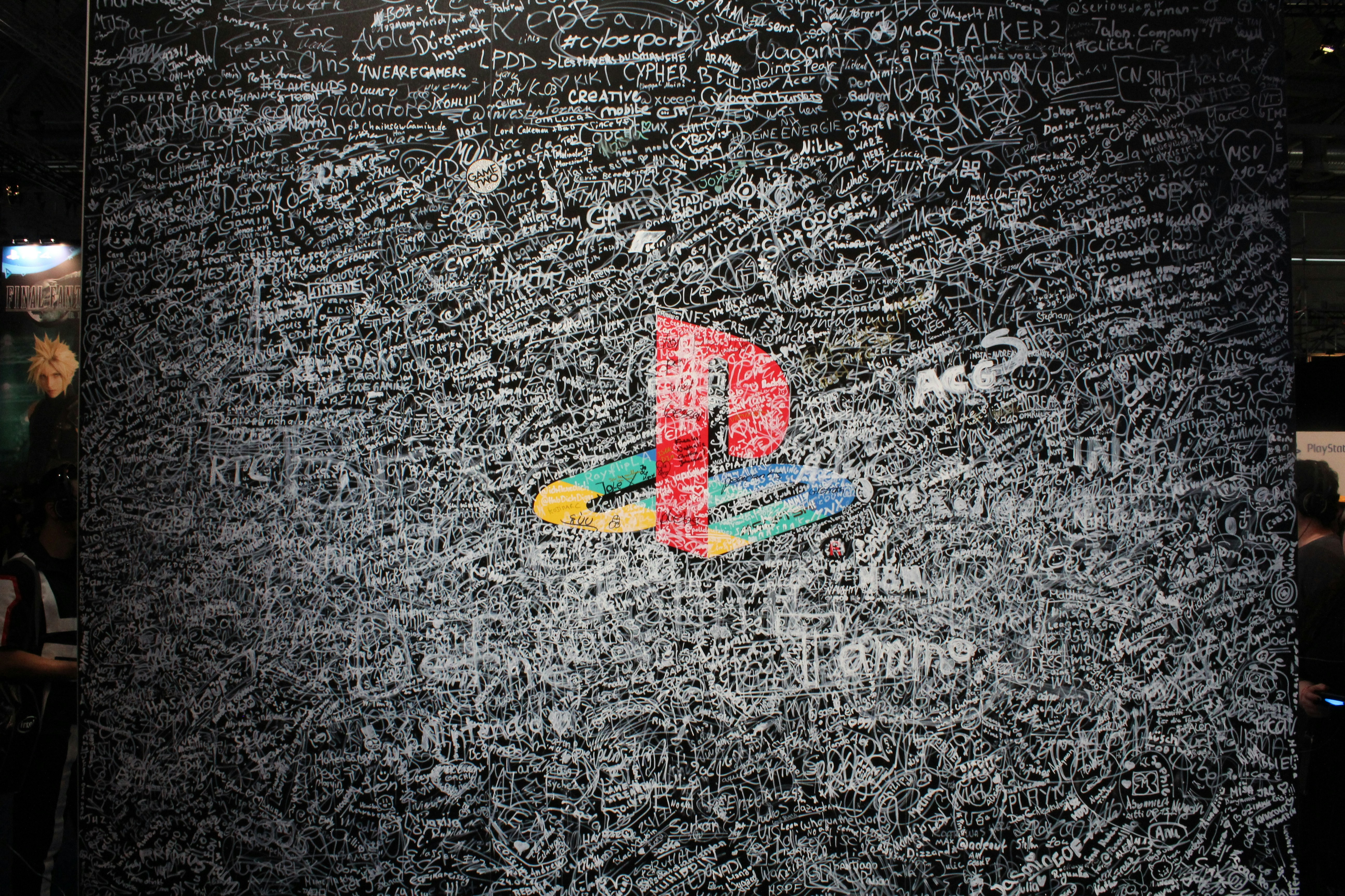 Sony случайно выдала секреты своего контракта с Microsoft из-за плохо замазанного маркером текста