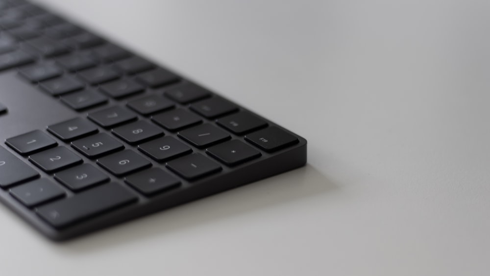 black keyboard