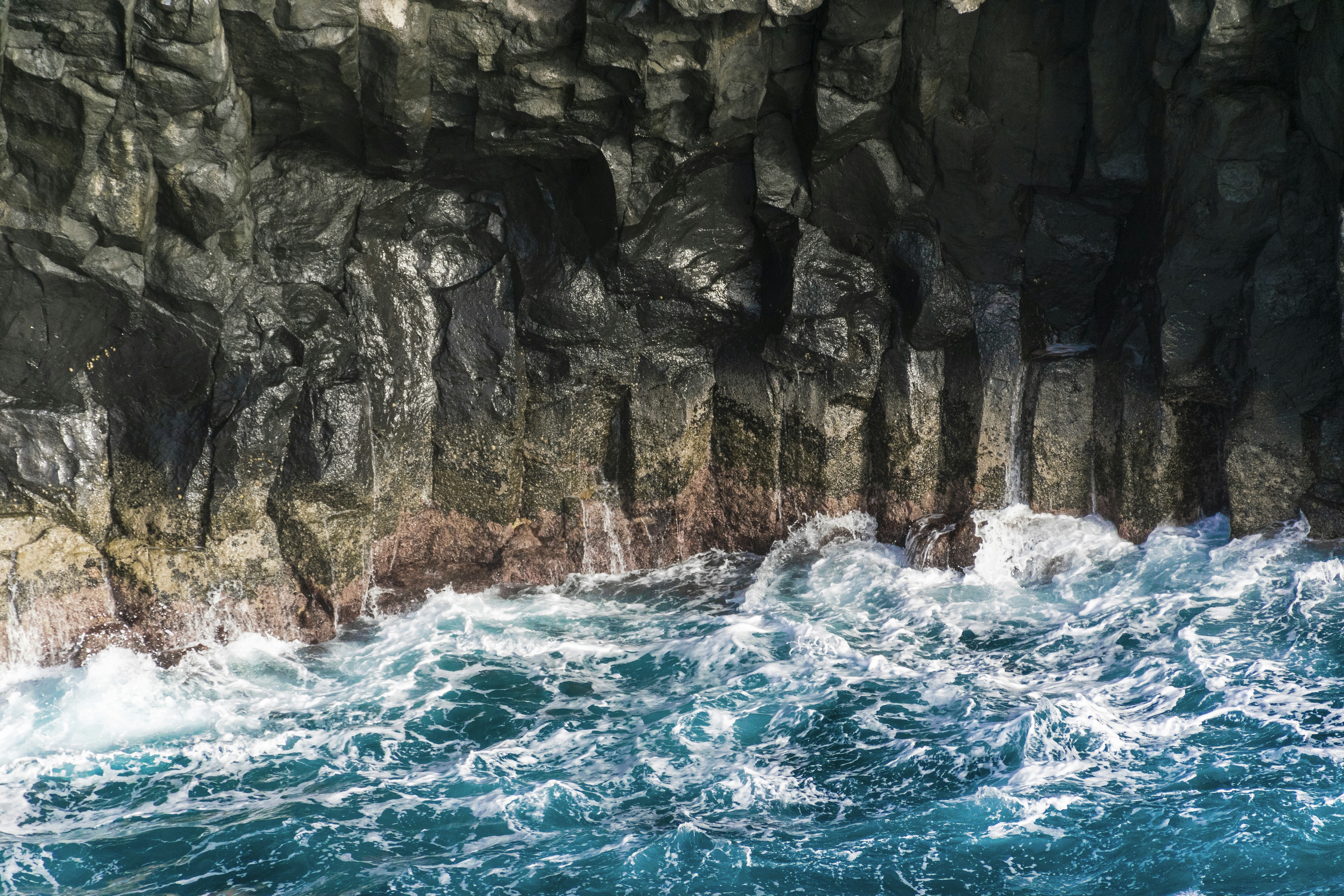 The Playlist Paradox: How Infinite Choice Paralyzed Musical Discovery