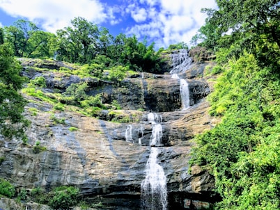rocky waterfalls during day