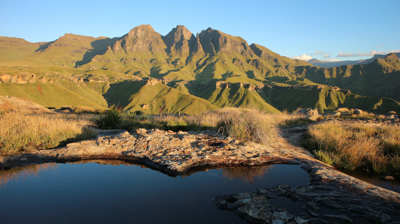 Grassland valleys below the Drakensberg