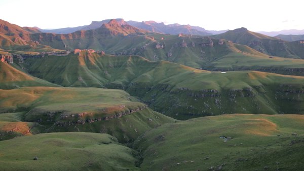 Green ridges running away from the escarpment — Drakensberg, South Africa