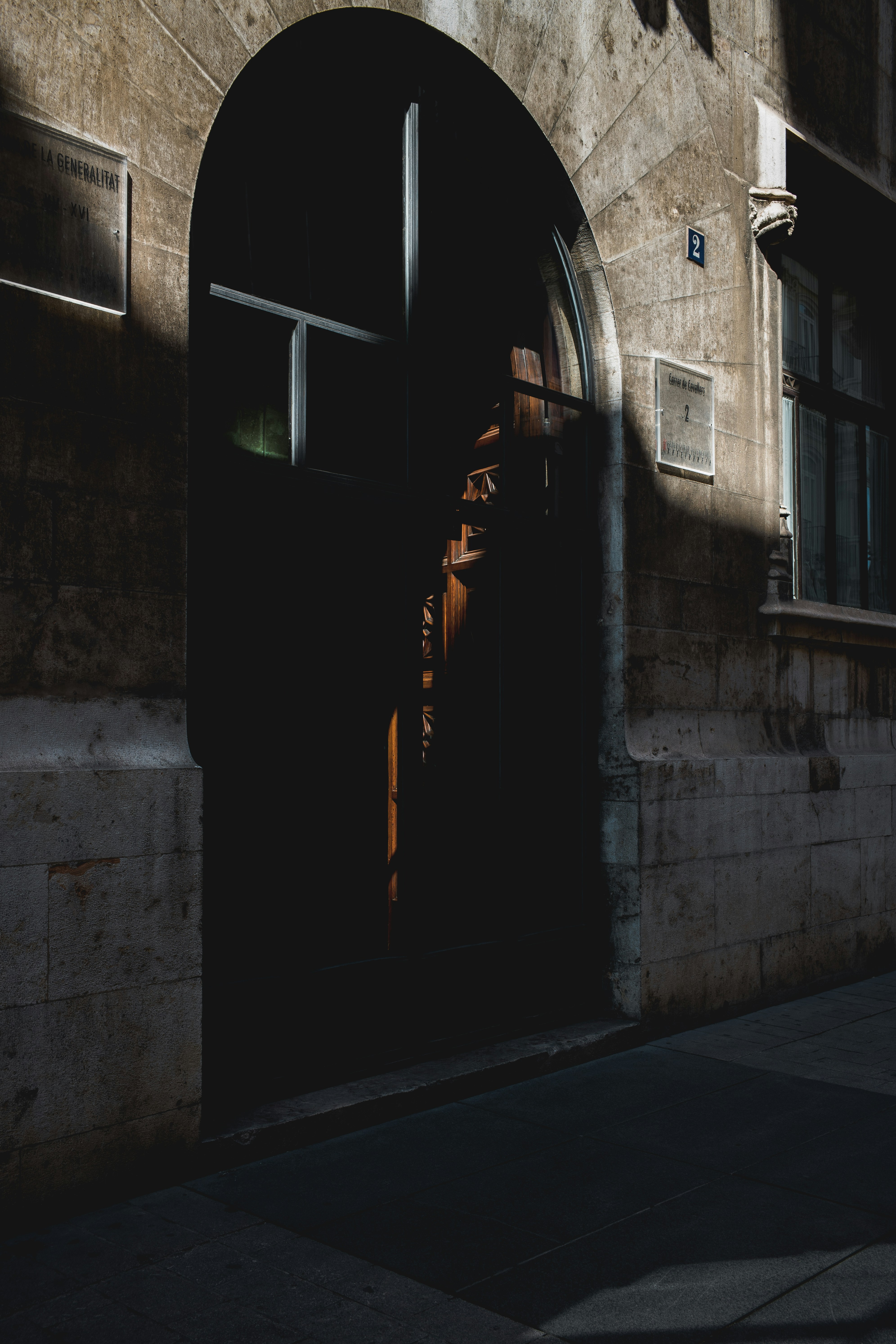 photo-1566840766983-1fa92d64f2ba?ixid=M3wxMjA3fDB8MXxzZWFyY2h8MTR8fG91dGlsJTIwcG91ciUyMGluc3RhZ3JhbSUyMHByaXYlQzMlQTl8ZW58MHx8fHwxNzU0NTY0Mzc0fDA\u0026ixlib=rb-4.1.0