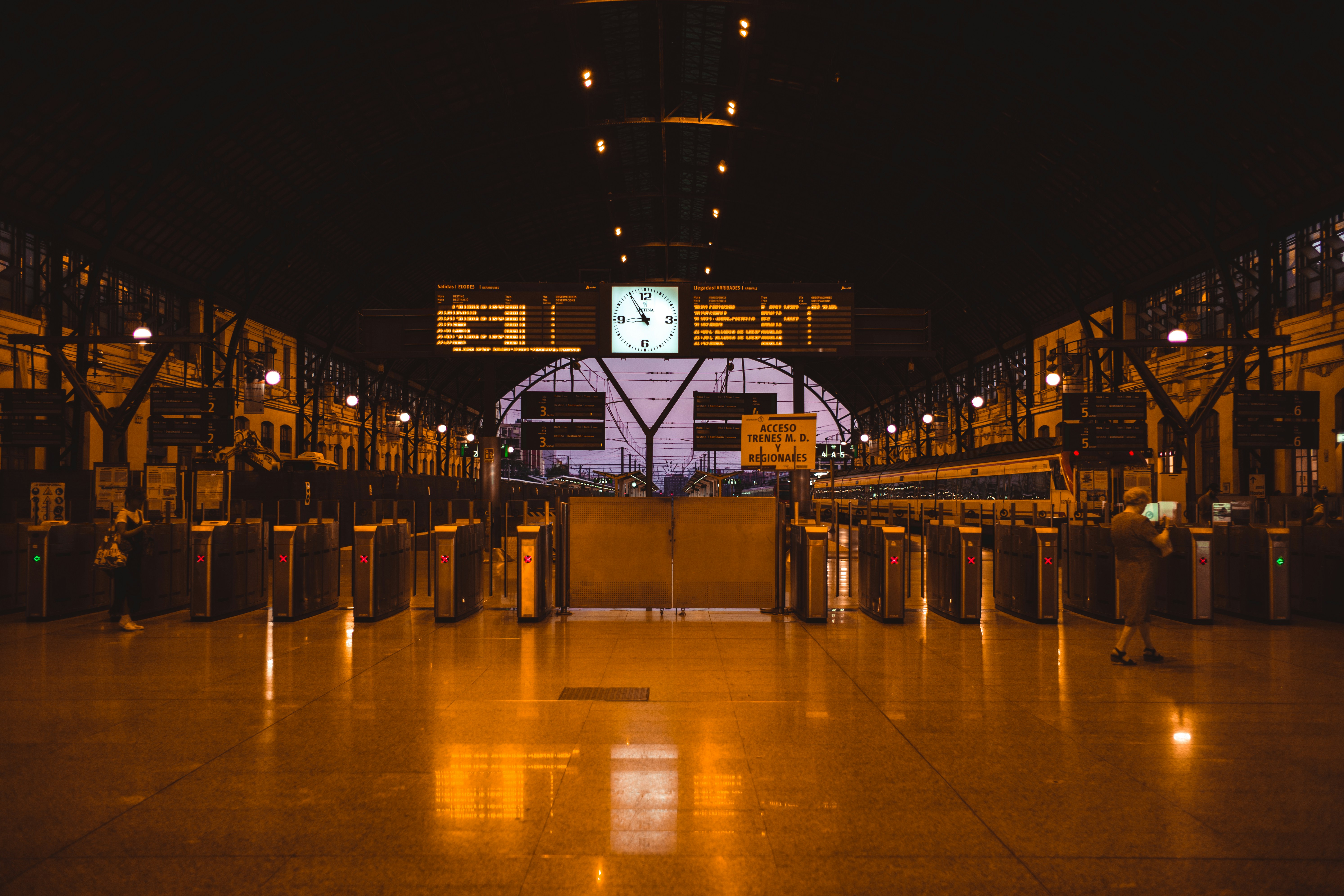 Train station platform