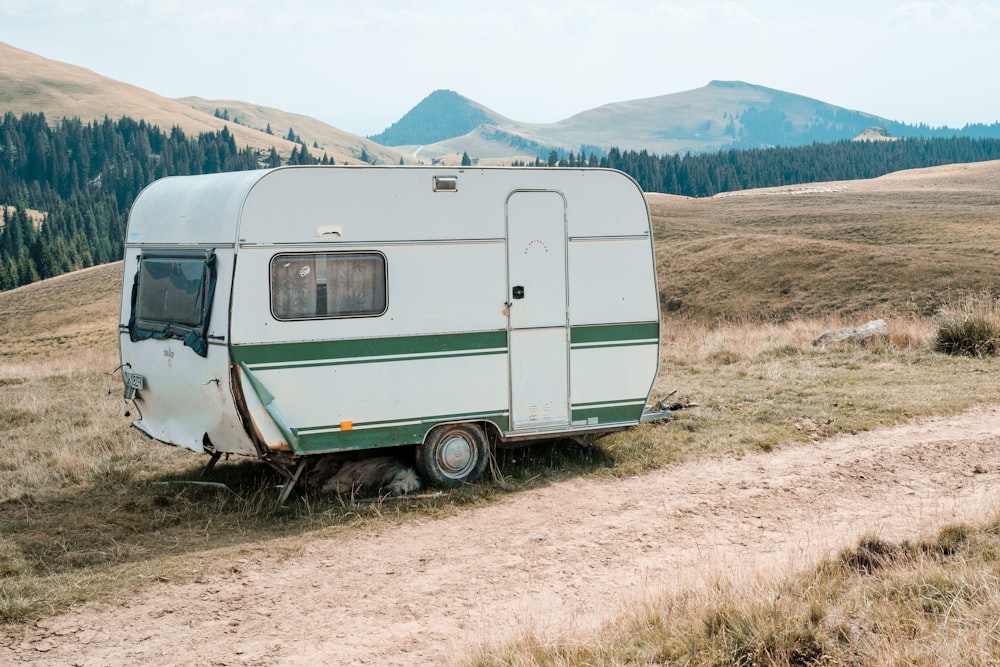 closed white camping trailer during daytime