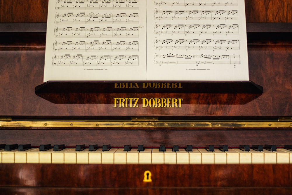 Fritz Dobbert piano