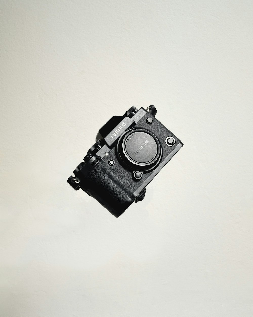 macchina fotografica a pellicola nera