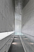 gray concrete wall
