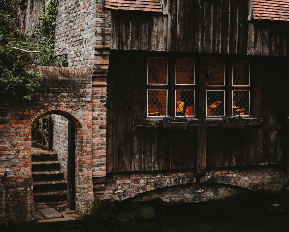 Maison en béton gris